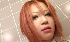 Mignon jeune gars film porno francais complet streaming attrape sa bite après interview et doigté