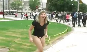 Mec voir film porno en streaming avec une petite bite séduit