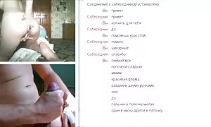 Putain de machine à xxx films pornographiques la chatte béante à quatre pattes