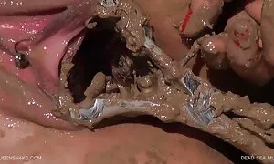 Animé lesbiennes avec film porno 2019 gratuit de gros seins faire le sexe anal dans Futa