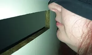 Coquine femme de ménage latex foré sur la films porno complet table de billard