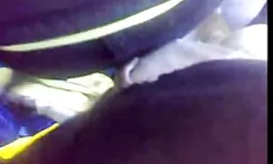 Une fille avec un piercing au mamelon films pornographiques gratuits pratique sa gorge profonde!