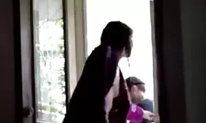 Sale jouer avec le voisin s'en va vidéo porno gratuite en streaming