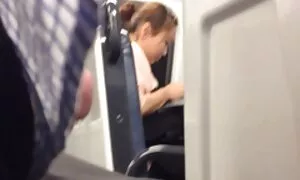 Curvy film porno complet streaming francais MILF en bikinis de travail avec un gode!