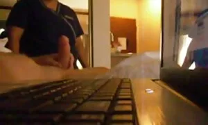 Jolie film porno xx blonde se frotte et lèche correctement