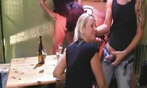 Bisexuels d'entraînement film porno italien gratuit pour soumis Sissy adolescents