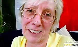 Bûcheron gars films x de femmes matures doigté et drainant ses noix