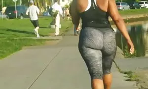 Fille blonde dans la douche film français porno gratuit utilise un vibromasseur